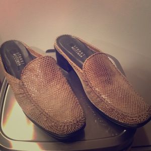 Stuart Weitzman comfy snake sparkly mules sz 11M
